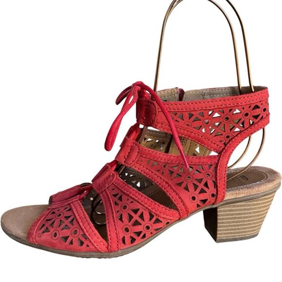 NWOT Earth Origins Carey Block Heel Perforated Strappy Sandals Bright Coral 9 - Picture 4 of 15